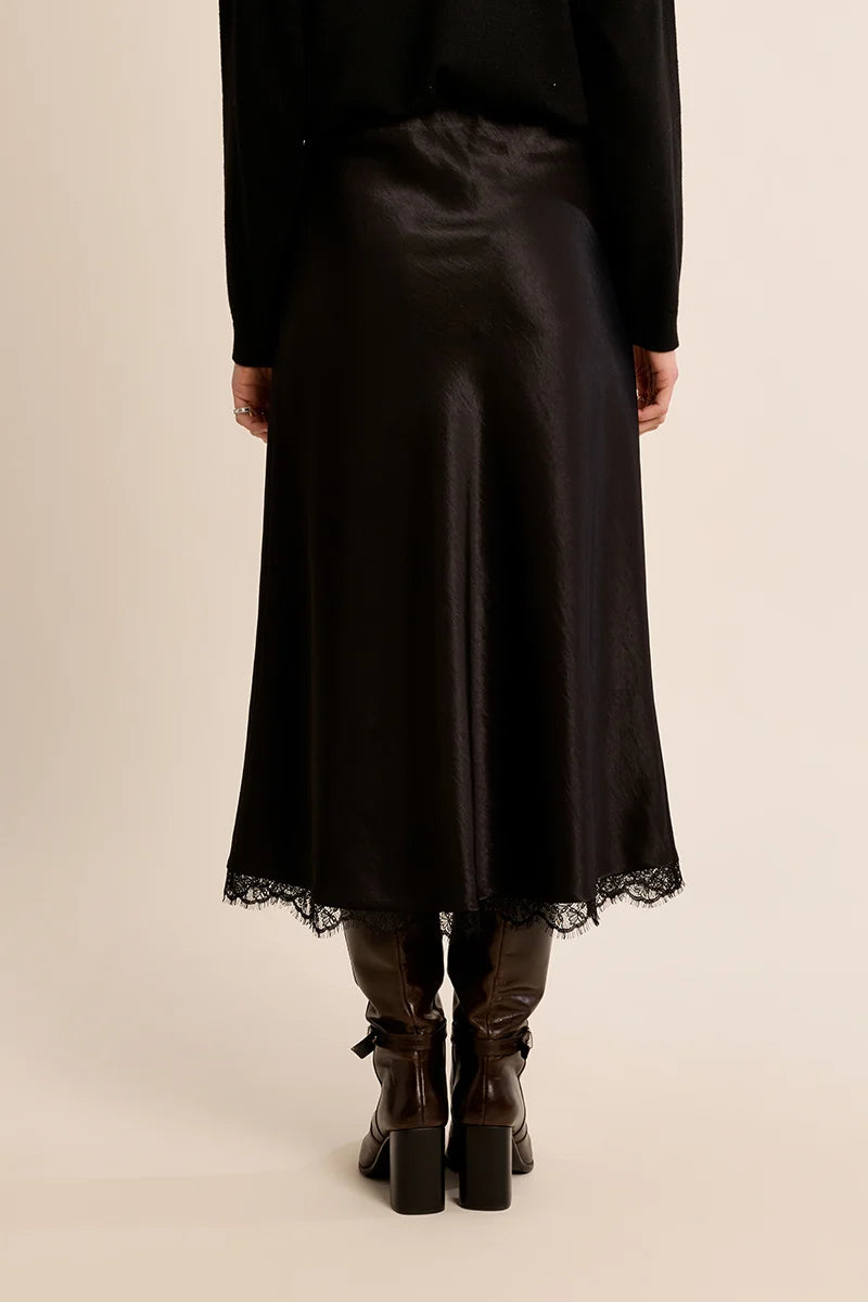 MB SATIN LACE TRIM SKIRT