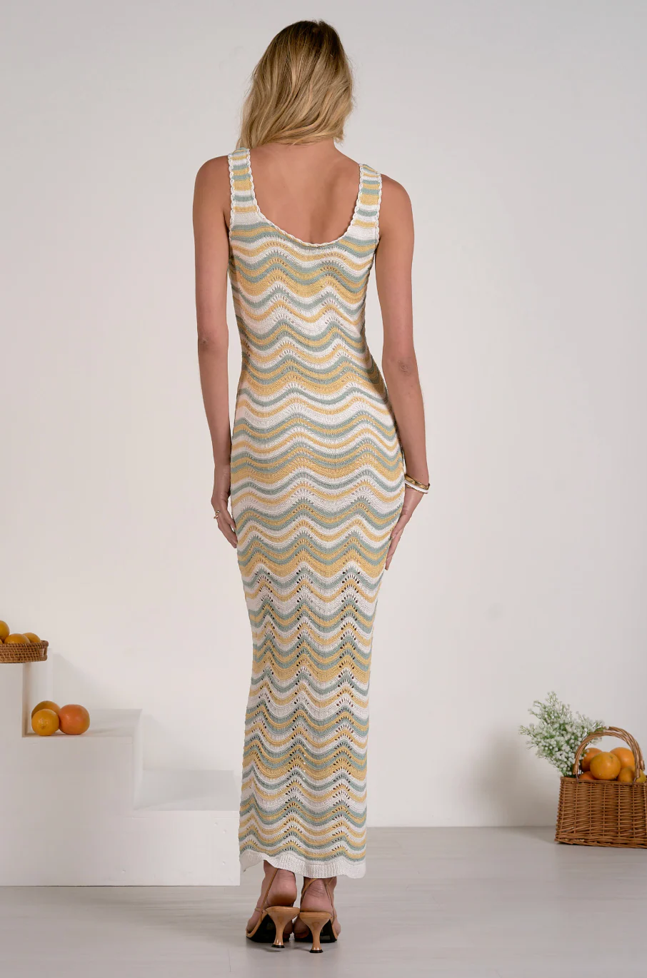 ELAN SCALLOPED DETAILED MAXI DRESS