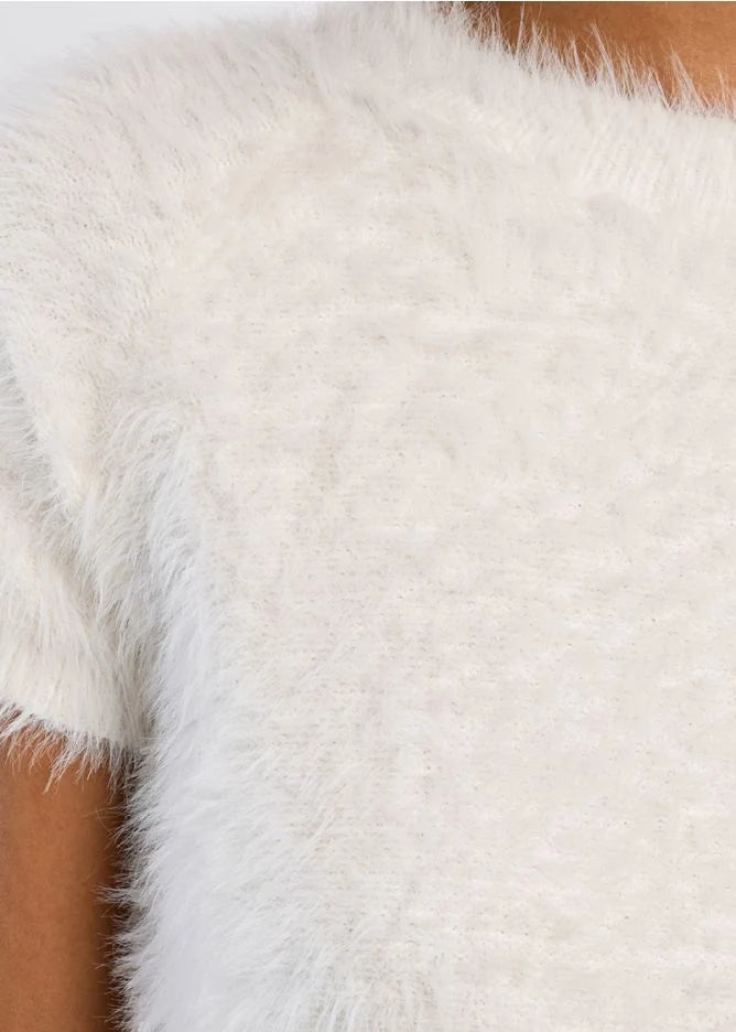 MB FUZZY KNIT CREWNECK