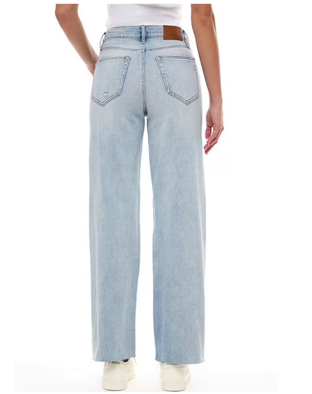 LOGAN CLEAN CLASSIC LIGHT WASH