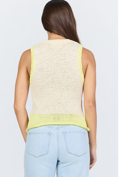 BAYLA  CREW NECK SLEEVELESS CLASSIC FIT TOP