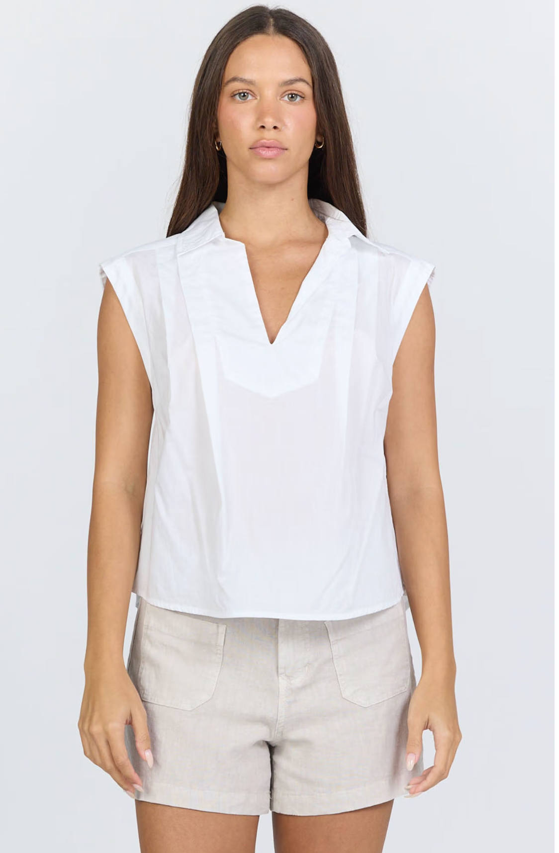 AIDY COLLARED V-NECK PLEATED FRONT TOP