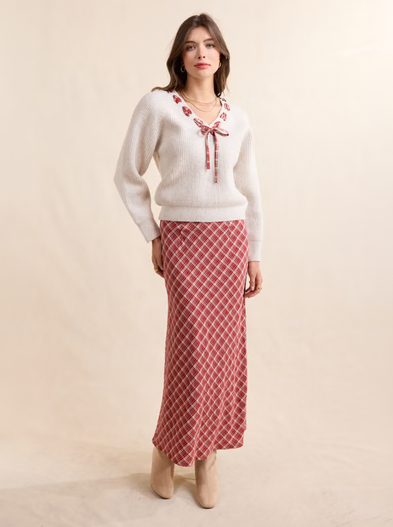 SS HOSTESS PLAID TRIM SWEATER
