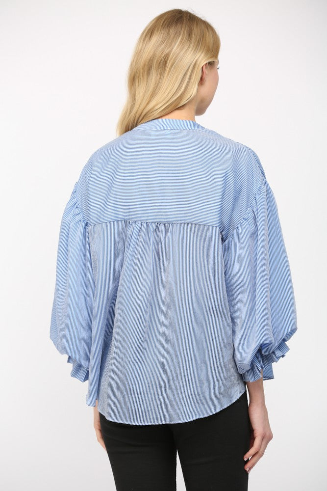 VOLUMINOUS BUBBLE SLEEVE BLOUSE